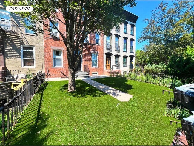 Building Photo - 123 3rd Pl