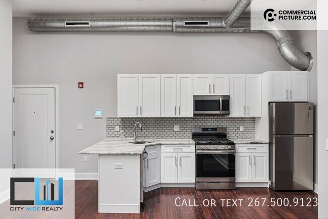 Building Photo - 929 Marlborough St