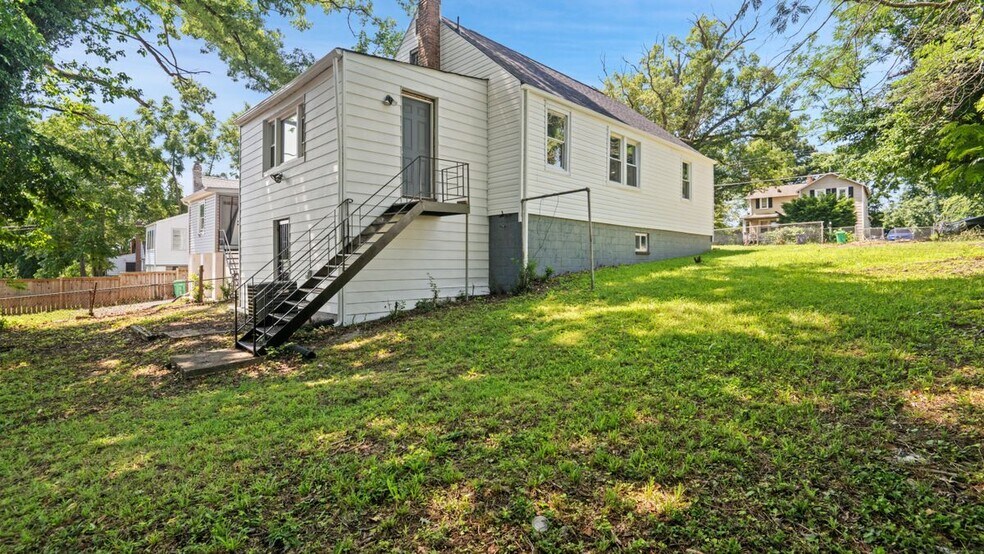 Building Photo - 4118 Byers St