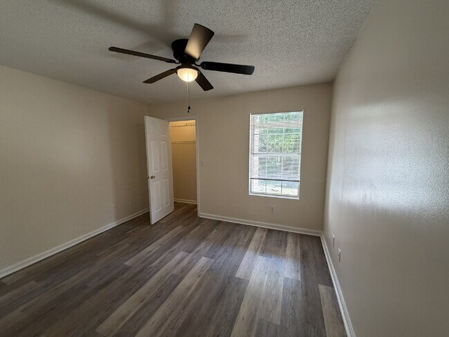 Building Photo - Condo for Rent
