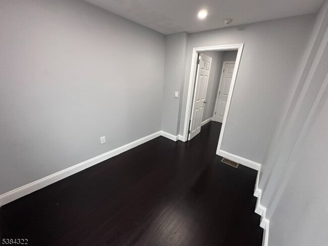 Building Photo - 109 Arlington Blvd