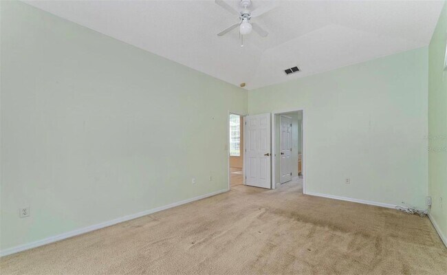 Building Photo - 135 Langham Dr