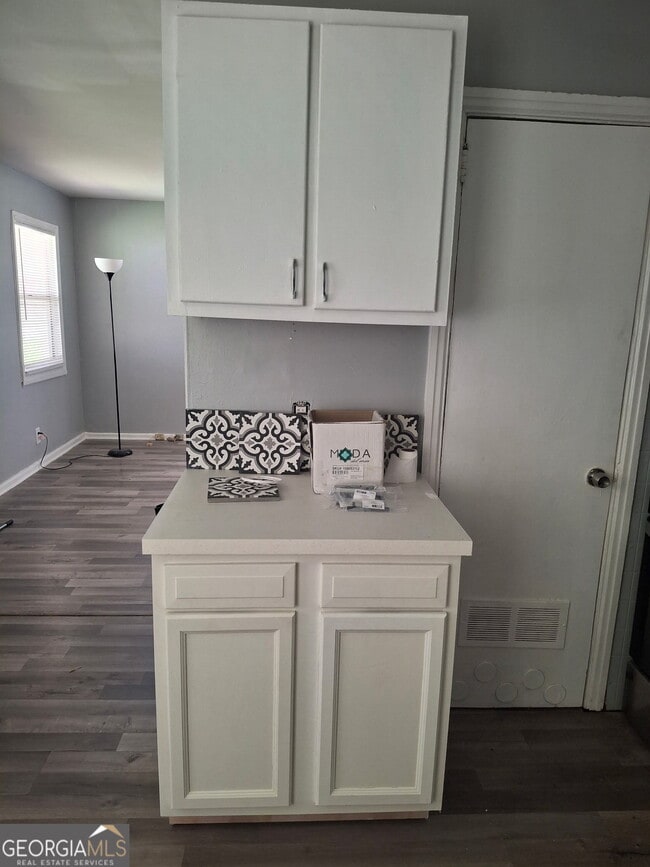 Building Photo - 5253 Brookdale Dr
