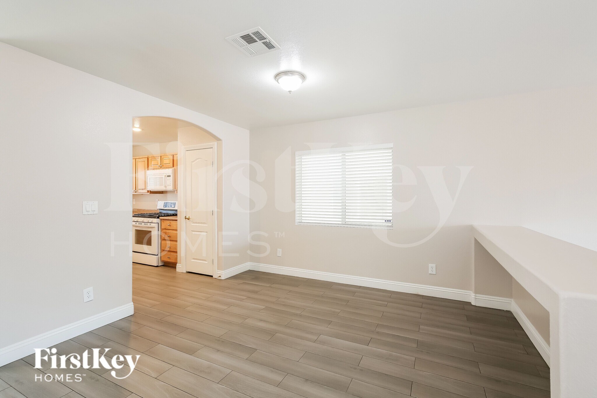 Building Photo - 705 Picasso Picture Ct