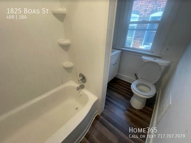 Building Photo - Newly Remodeled 4 Bedroom, 1 Bathroom Sing...