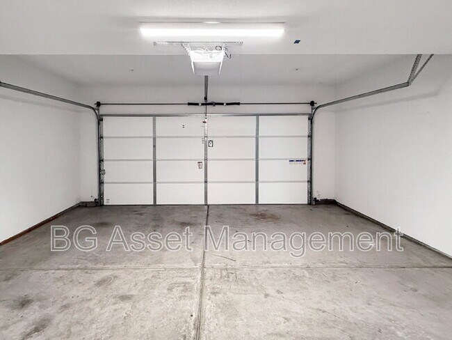 Building Photo - 3909 Wattling St