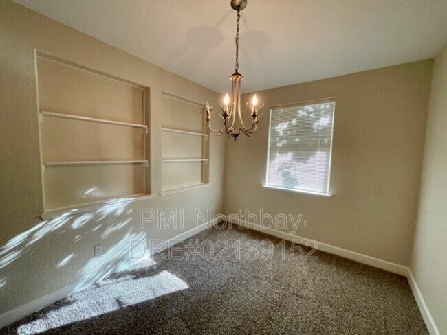 Building Photo - 6347 Newhaven Ln