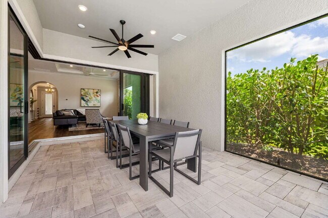 Building Photo - SALT WATER POOL AND SPA home in Greyhawk at the Everglades Golf and Country Club