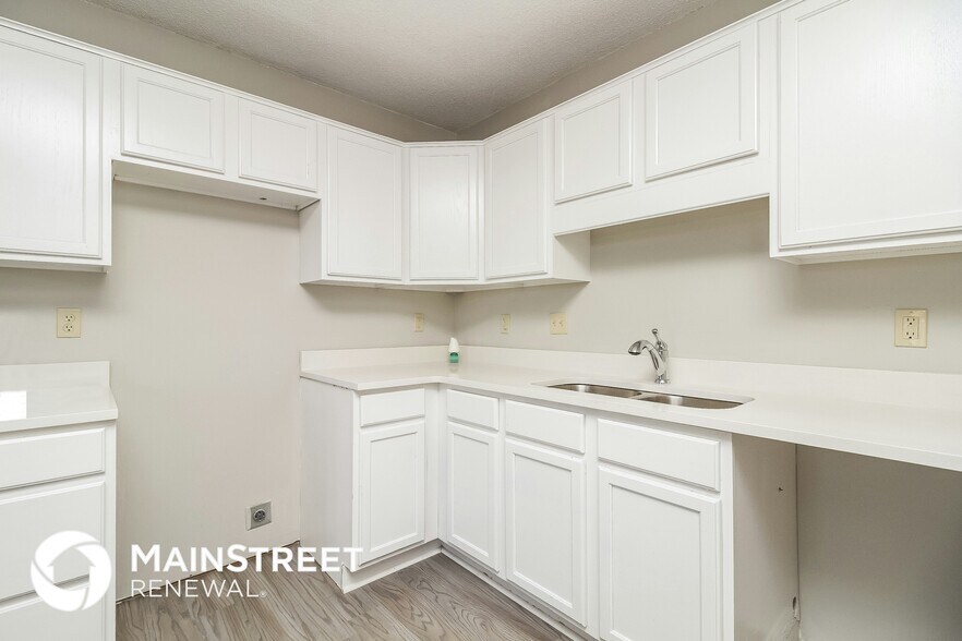 Building Photo - 4419 Kings Valley Cove W