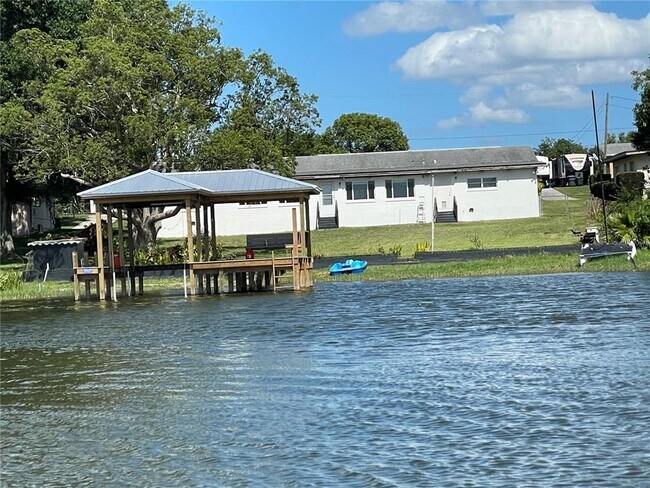 Building Photo - 879 S Terrace Dr