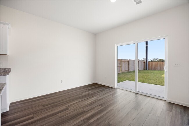 Building Photo - 8807 Vacek Xing Wy