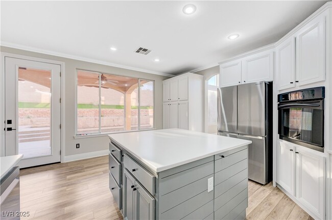 Building Photo - 1367 Cadence St