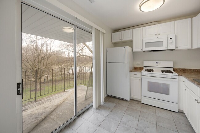 Building Photo - 93 N Victoria Ln