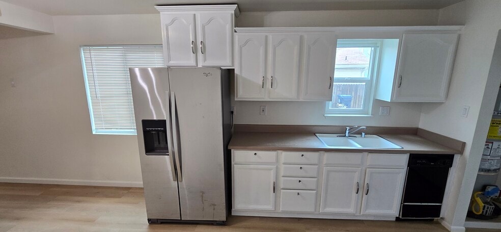 Building Photo - 4517 53rd St