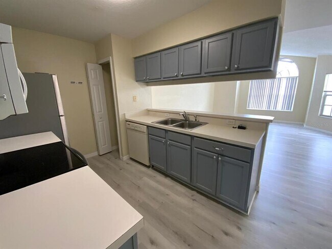 Building Photo - 2327 Prime Cir