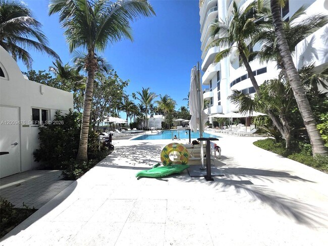 Building Photo - 6365 Collins Ave