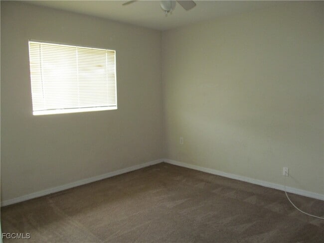 Building Photo - 5228 30th St SW