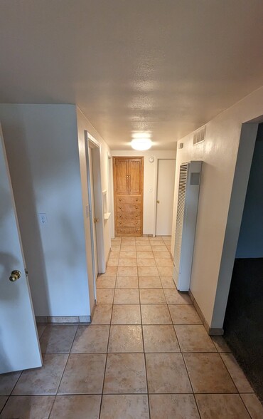Building Photo - 433 S 1300 E