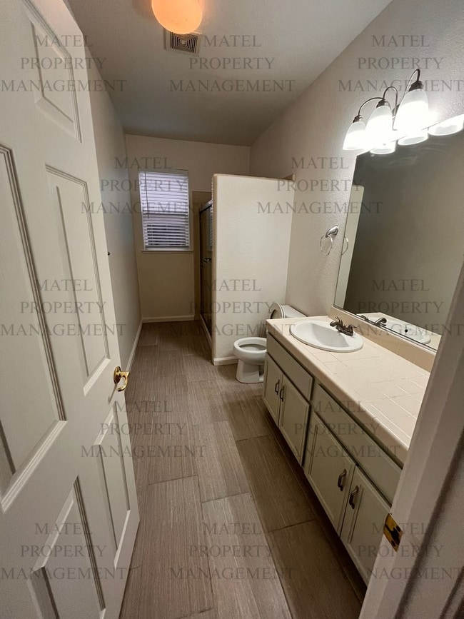 Building Photo - Move in Special see ad