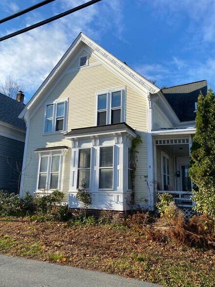 2nd Floor apartment - street view - 8 School St