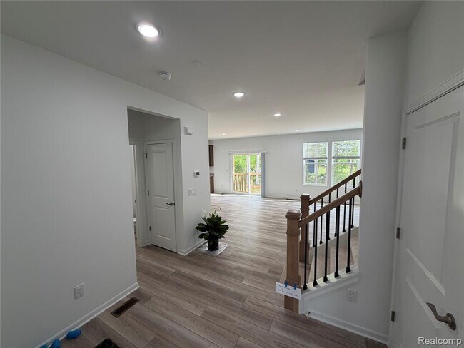 Building Photo - 59579 Schuss Gully Dr