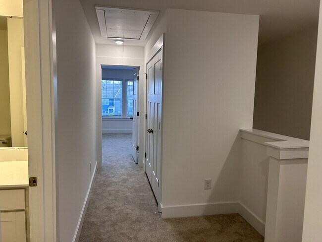 Building Photo - 1329 Maplesmith Wy