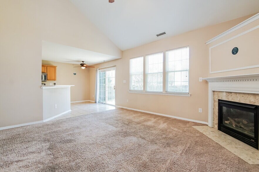 Building Photo - 1017 Dewberry Ct