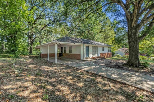 Building Photo - 800 Lydgate Rd
