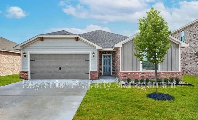 Primary Photo - 1612 Maroon Dr