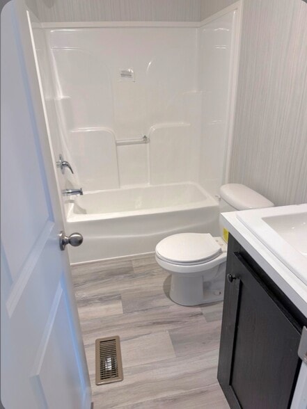 Building Photo - 310 Karlee Dr