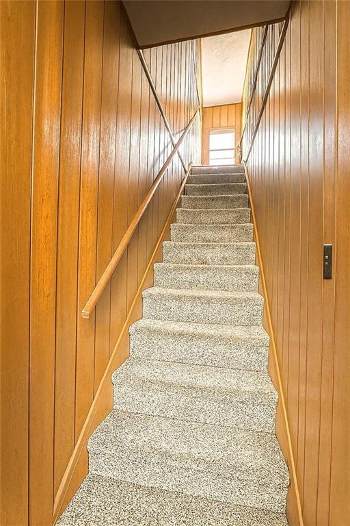 Building Photo - 14 Douglas St