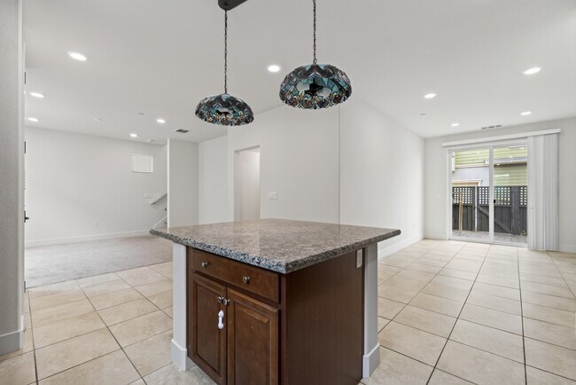 Building Photo - 2823 Alliston Loop