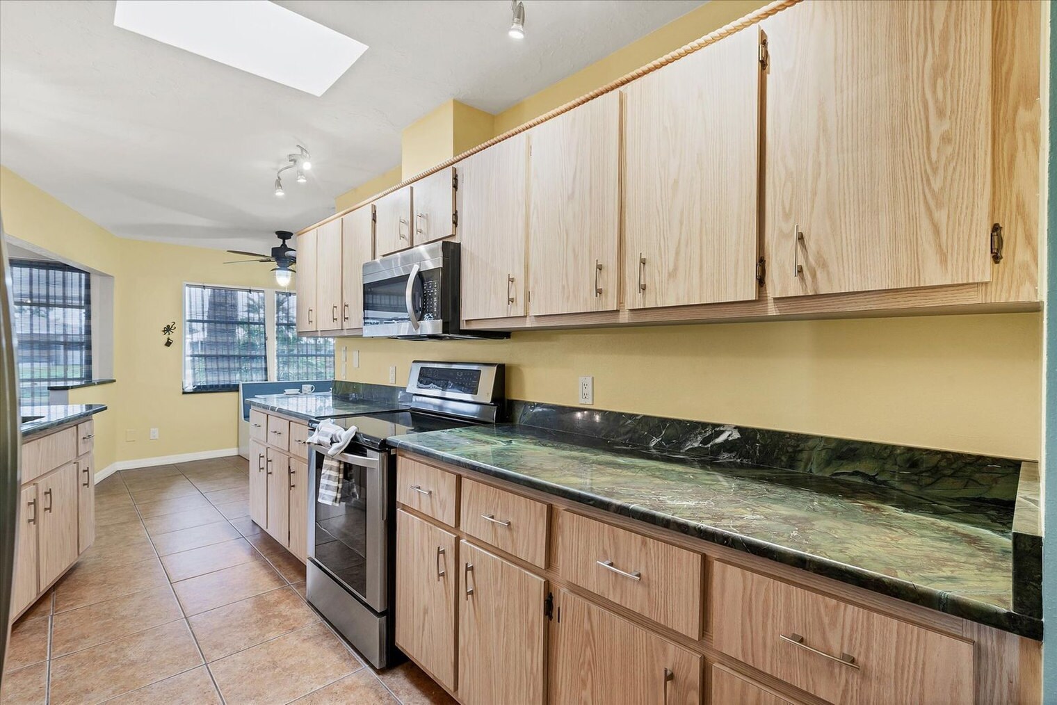 Building Photo - 18614 Briggs Cir