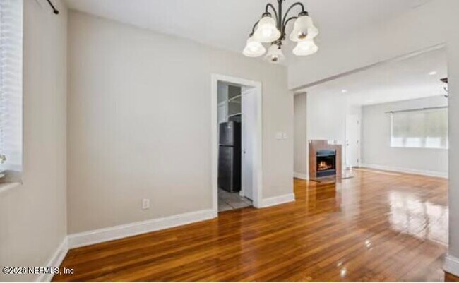 Building Photo - 2159 Riverside Ave