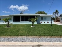 Building Photo - 12100 Siesta Dr
