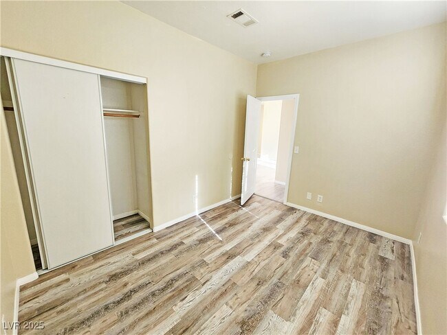 Building Photo - 1444 Star Rd