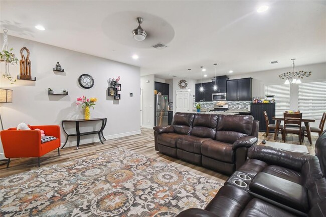 Building Photo - 2445 Whittler Br