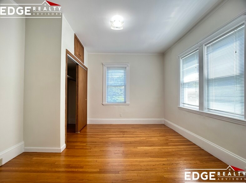 Building Photo - 62 Boyd St