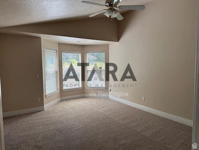 Building Photo - 941 Fremont Rd