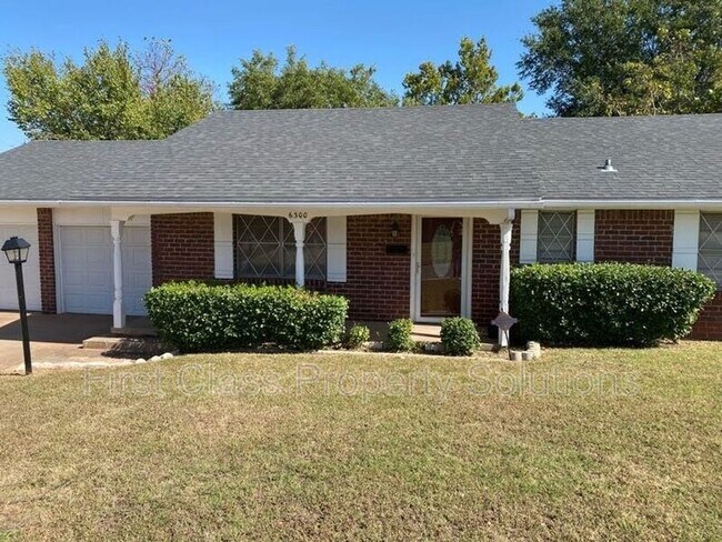 Primary Photo - 6300 N Wildewood Dr