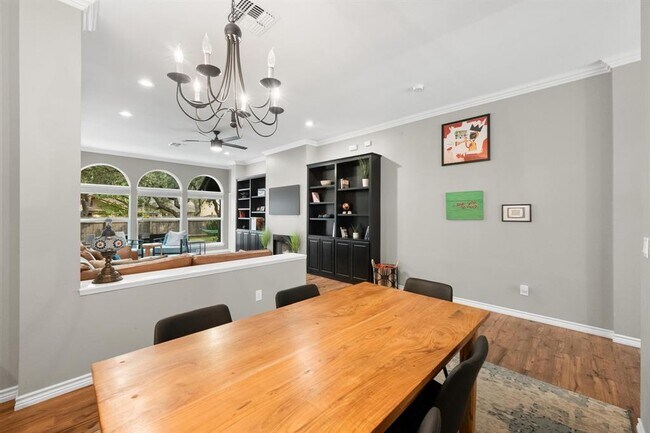 Building Photo - 8716 Bobcat Dr