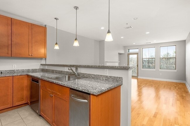 Building Photo - 4 Harvest Dr