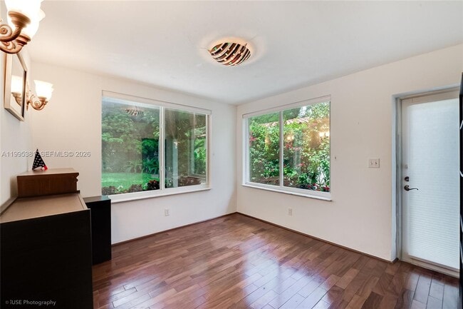 Building Photo - 6000 Leonardo St