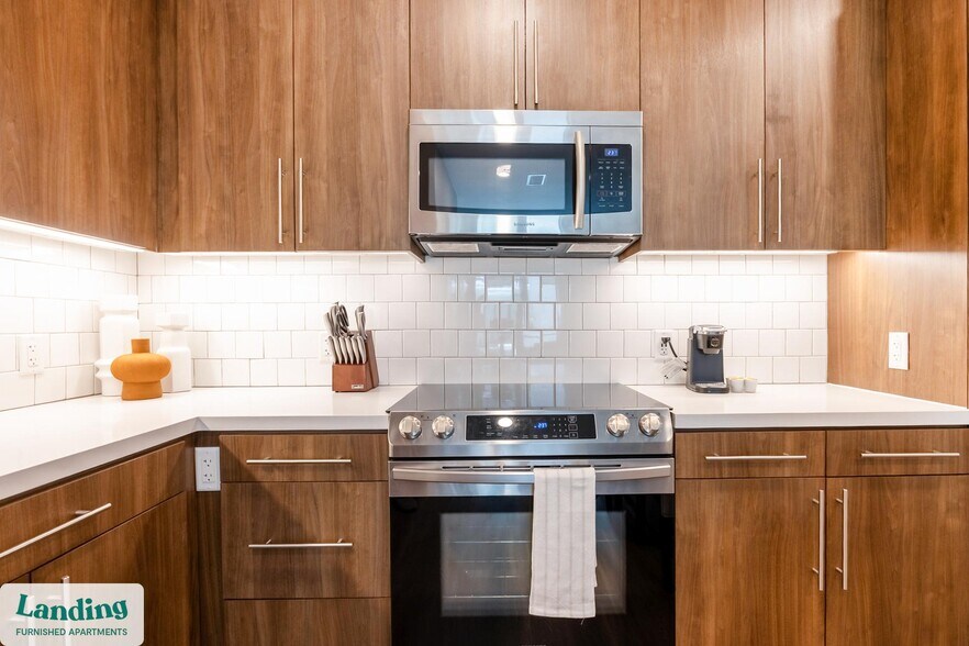 Building Photo - 372 Fourth Ave