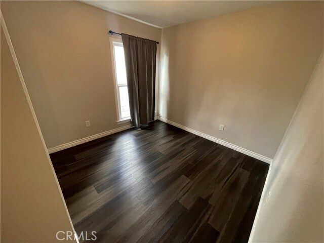 Building Photo - 1407 S Ross St