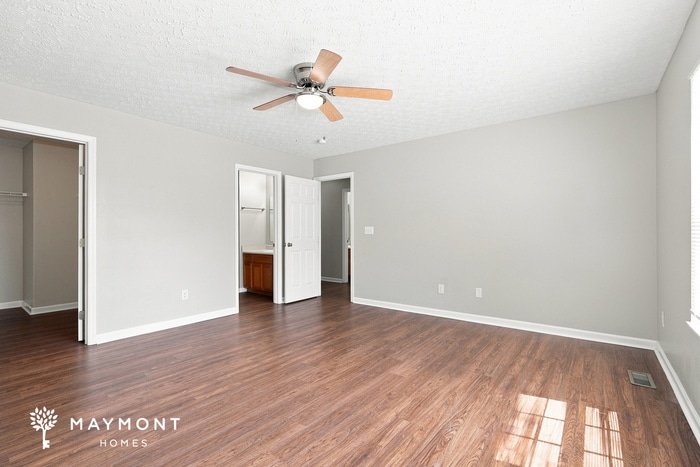 Building Photo - 3948 Rosette Dr
