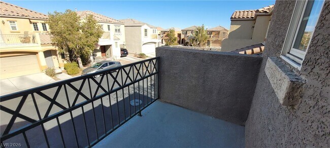 Building Photo - 9229 Millikan Ave