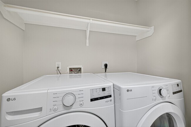 Building Photo - 5003 Hickory Burl Ct