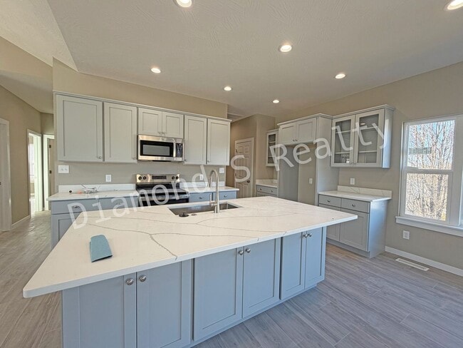 Building Photo - New Construction!  Gorgeous Home with All The Things!