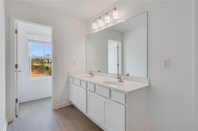 Building Photo - 5820 Flint Ln